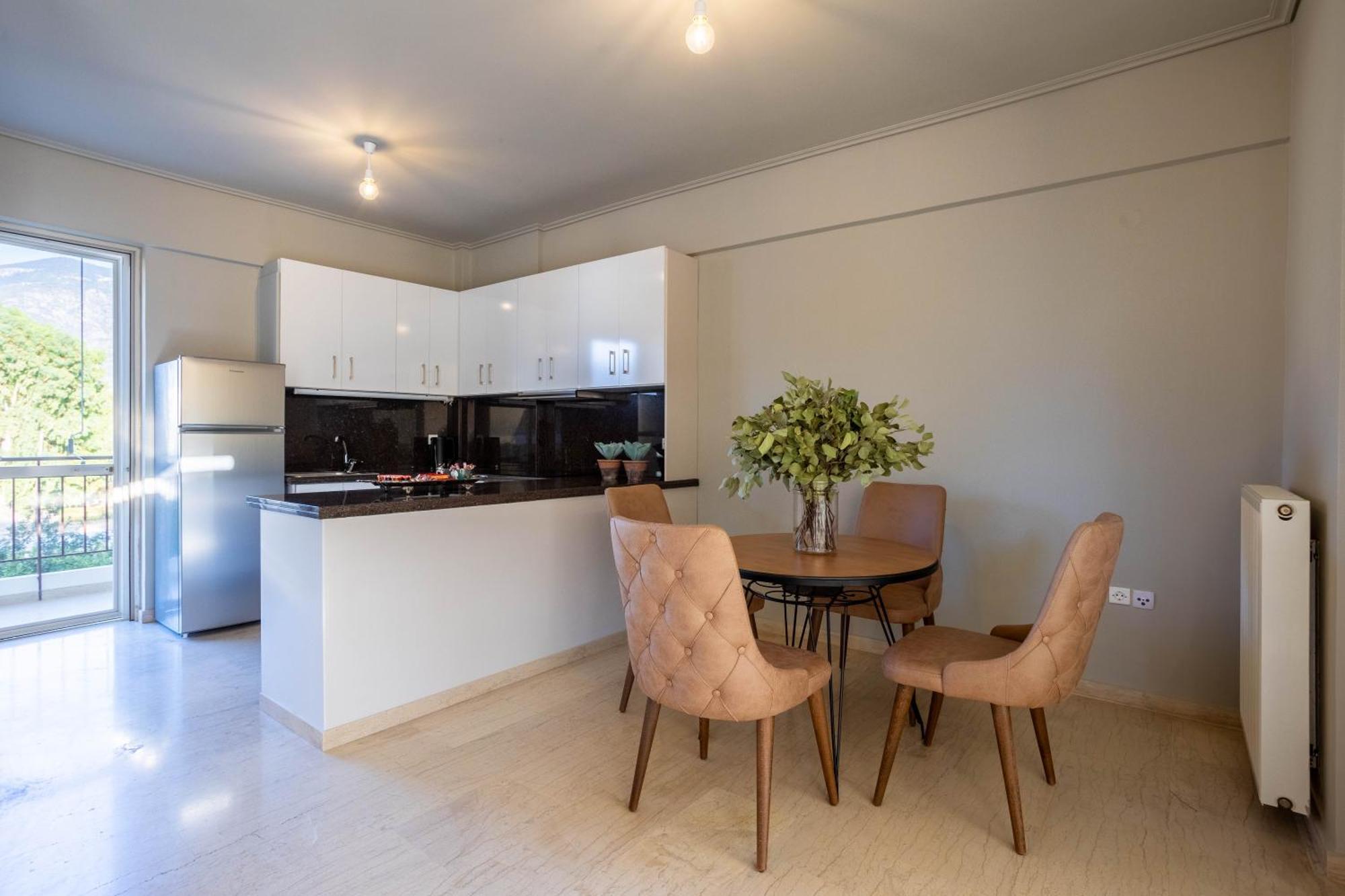 Villy'S Comfort Zone Apartments カラマタ エクステリア 写真